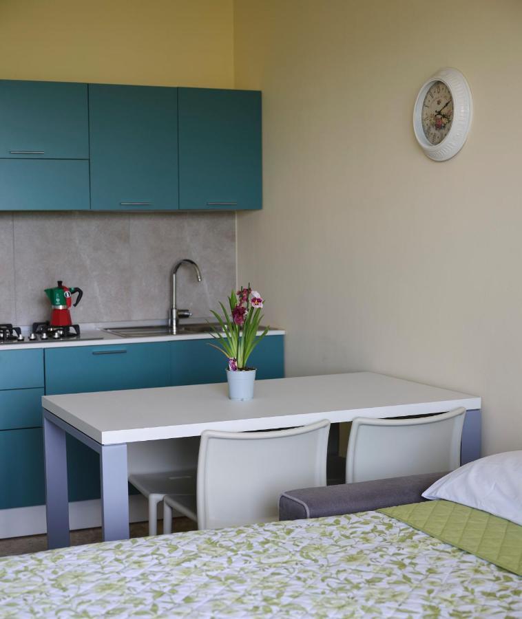 Casa Ierardi - Appartamento Arona Bellavista Екстериор снимка