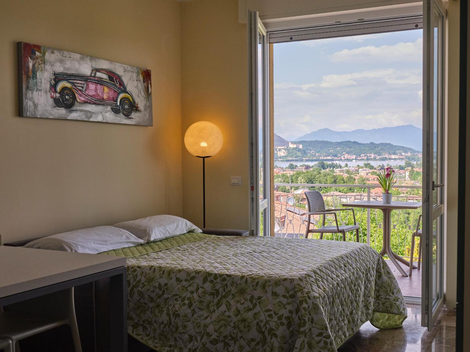 Casa Ierardi - Appartamento Arona Bellavista Екстериор снимка