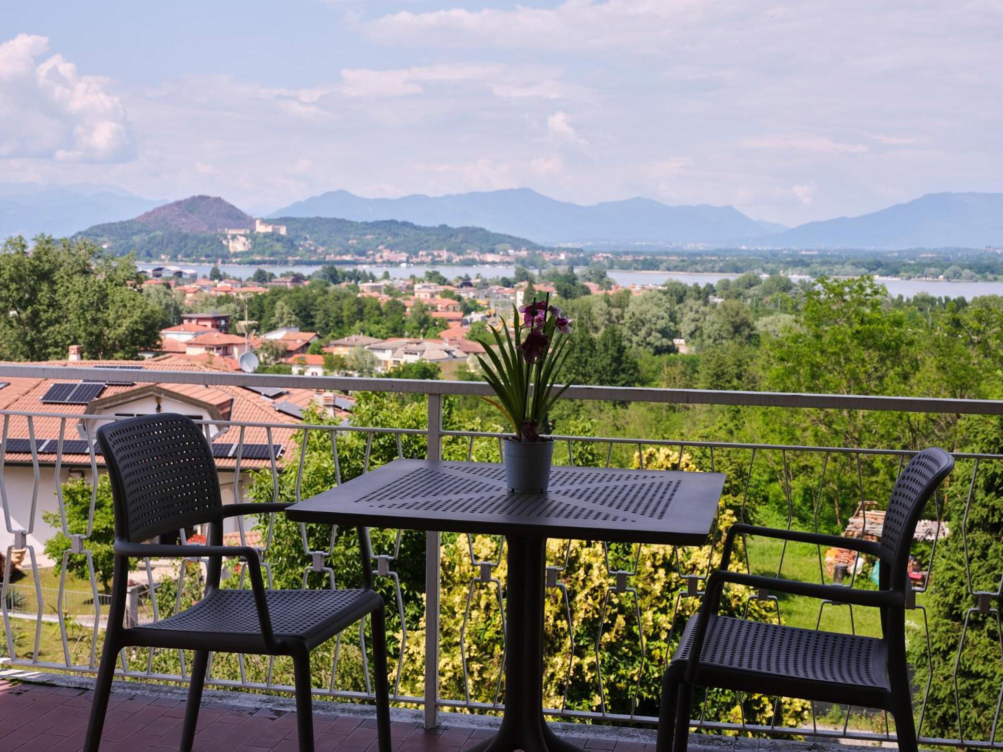 Casa Ierardi - Appartamento Arona Bellavista Екстериор снимка