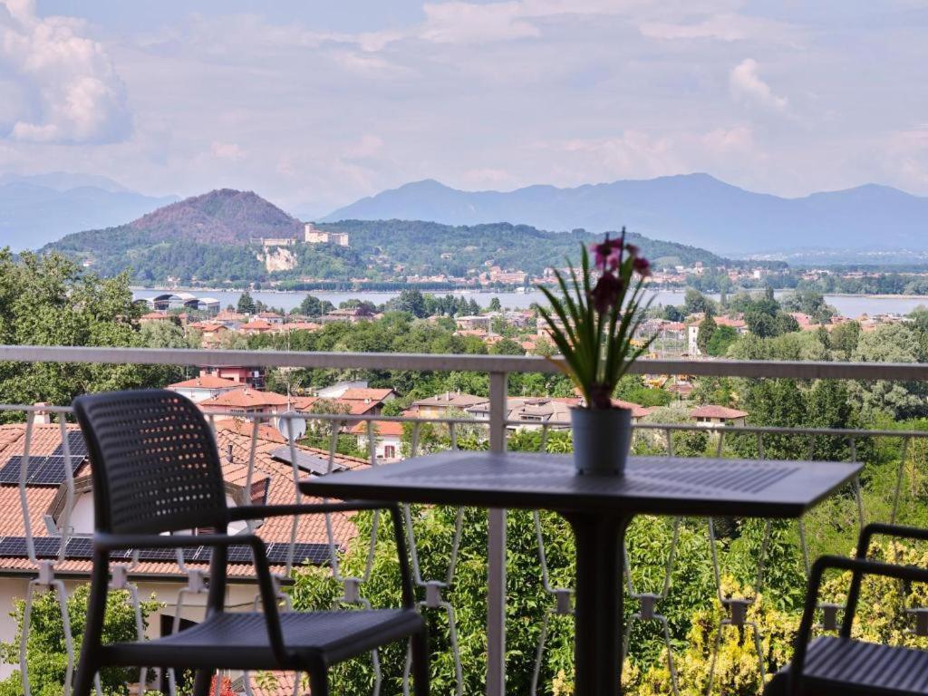 Casa Ierardi - Appartamento Arona Bellavista Екстериор снимка
